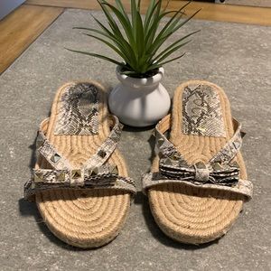 CCocci slip on thong shoes size 7